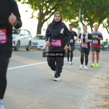 Runner Photo 3907904