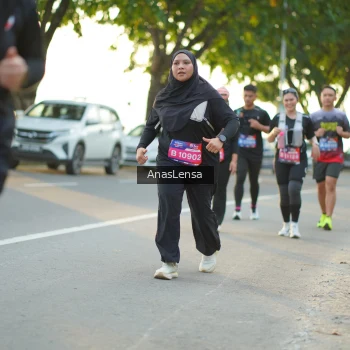 Runner Photo 3907916