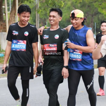 Runner Photo 3907965