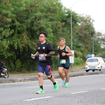 Runner Photo 3907983