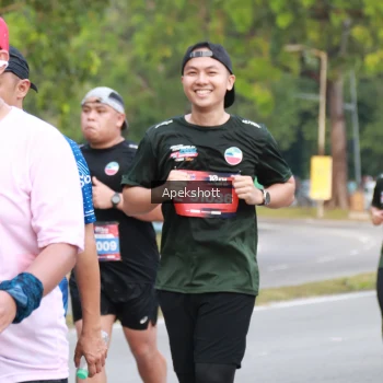 Runner Photo 3907991