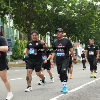 Runner Photo 3908043