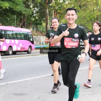 Runner Photo 3908089