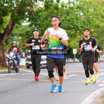 Runner Photo 3908472