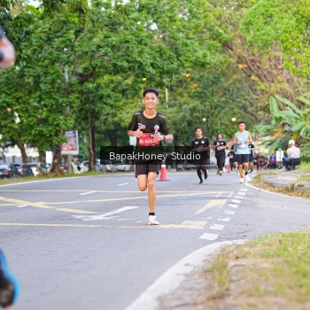 Runner Photo 3908589