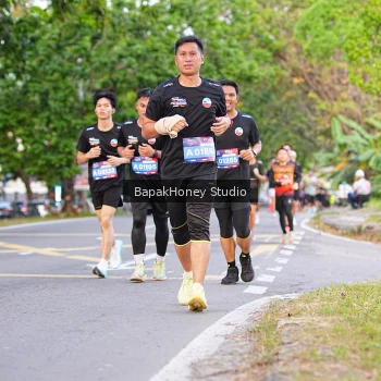 Runner Photo 3908653