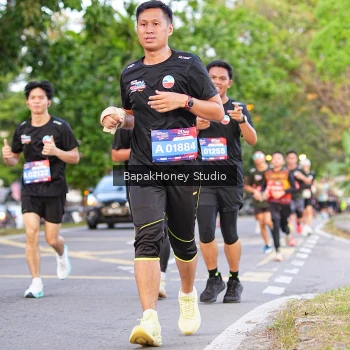 Runner Photo 3908661