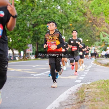 Runner Photo 3908677