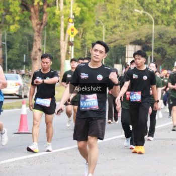 Runner Photo 3908750