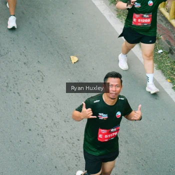 Runner Photo 3908836