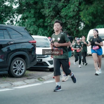Runner Photo 3908873