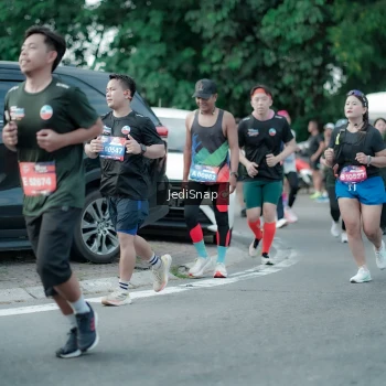 Runner Photo 3908886