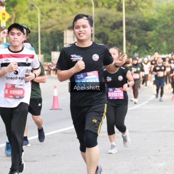 Runner Photo 3908905