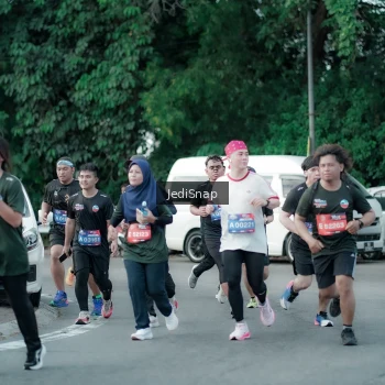 Runner Photo 3908925