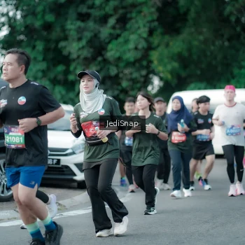 Runner Photo 3908946