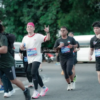 Runner Photo 3908981