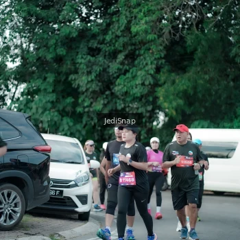 Runner Photo 3909131