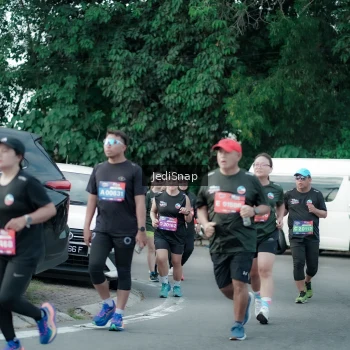 Runner Photo 3909132