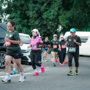 Runner Photo 3909156