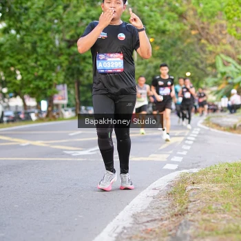 Runner Photo 3909215