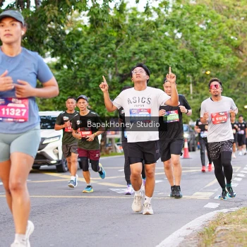 Runner Photo 3909359