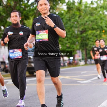 Runner Photo 3909453