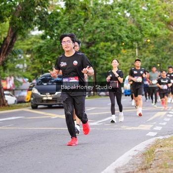 Runner Photo 3909472