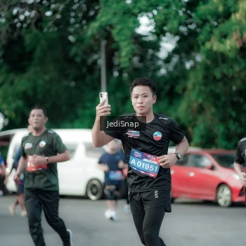 Runner Photo 3909475
