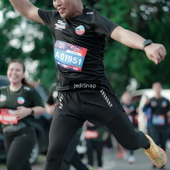 Runner Photo 3909488