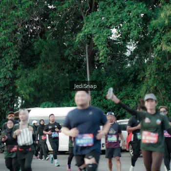 Runner Photo 3909552