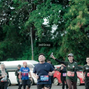 Runner Photo 3909553