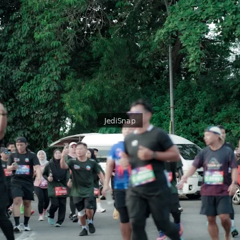 Runner Photo 3909586