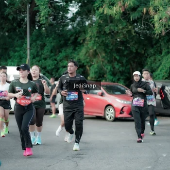 Runner Photo 3909688
