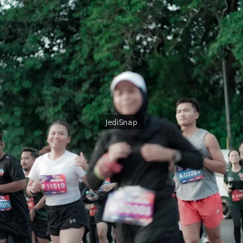 Runner Photo 3909765