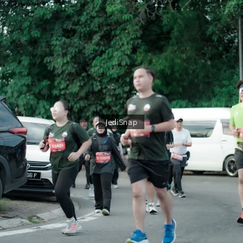 Runner Photo 3909849