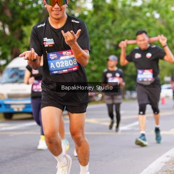 Runner Photo 3909864