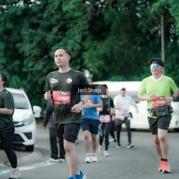 Runner Photo 3909875