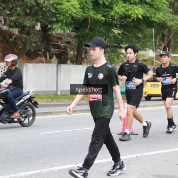 Runner Photo 3909914