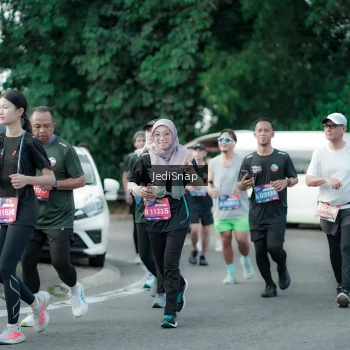 Runner Photo 3909972