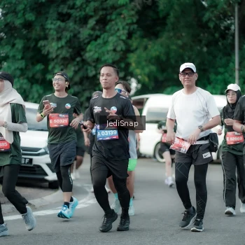 Runner Photo 3909996