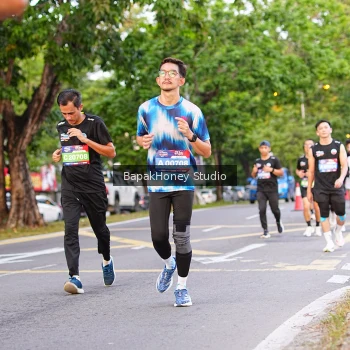 Runner Photo 3910041