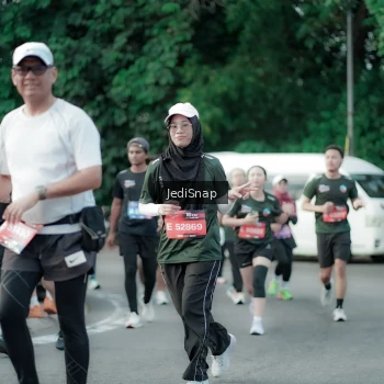 Runner Photo 3910044