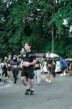 Runner Photo 3910223