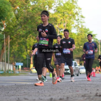 Runner Photo 3910300