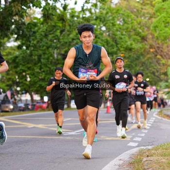 Runner Photo 3910345
