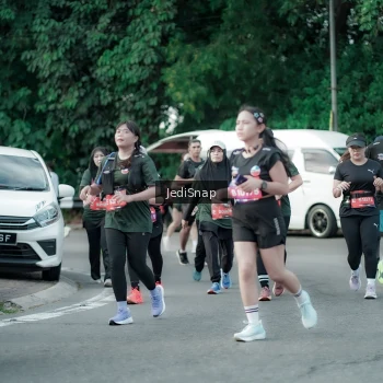 Runner Photo 3910710