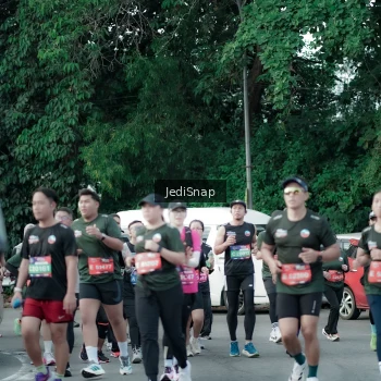 Runner Photo 3910875