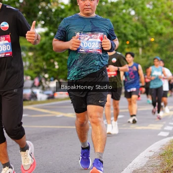 Runner Photo 3910956