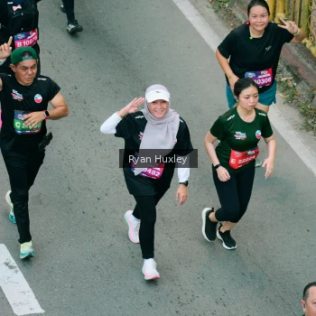 Runner Photo 3911070