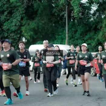Runner Photo 3911134